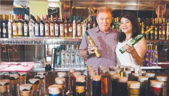  ?? Picture: GLENN HAMPSON ?? Gordon Chalmers and Shumei Hou have impressive plans for the beloved Tamborine Mountain Distillery which they have just taken over.