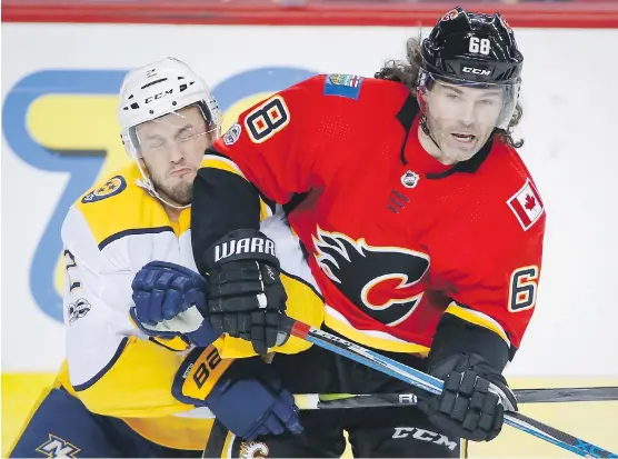  ?? JEFF MCINTOSH/THE CANADIAN PRESS ?? The Flames are hoping veteran Jaromir Jagr can fill the void on the second line created by the injury to Michael Frolik.