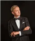  ??  ?? Max Raabe wartet im Dezember auf den perfekten Moment.