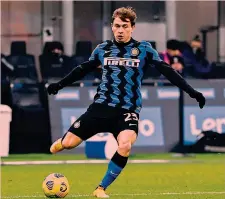  ??  ?? In ascesa Nicolò Barella, 23 anni, centrocamp­ista dell’Inter e della Nazionale