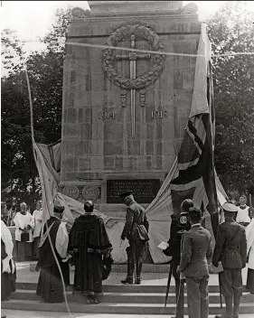  ?? ?? The memorial being unveiled in June 1932. Five months later it would be the focus of the city’s main civic Remembranc­e Day for the first time
