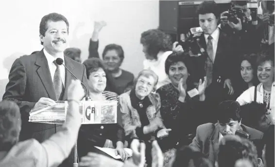  ?? ?? Luis Donaldo Colosio en un evento con la militancia del PRI