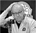  ?? NELL REDMOND/AP ?? Coach Jim Boeheim and Syracuse are enduring a 5-4 start to the season.