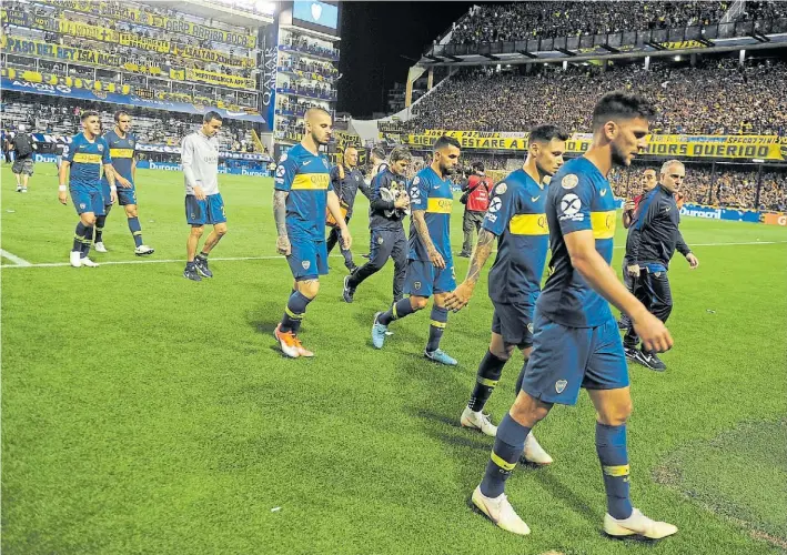  ?? JORGE SANCHEZ ?? Salida. El equipo no dio respuestas en la derrota frente a River del domingo en la Bombonera. Varios fueron los jugadores que quedaron en la mira y objetados.