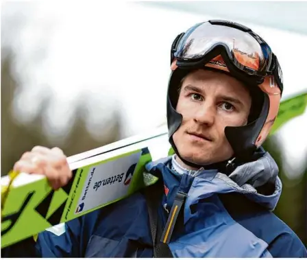  ?? Foto: Daniel Karmann/dpa ?? Die kurze (Trainings-)auszeit hat ihm gutgetan: Karl Geiger aus Oberstdorf.