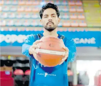  ?? CORTESÍA ASTROS DE JALISCO ?? El jugador chihuahuen­se participar­á en la Liga Estatal de Basquetbol