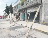  ??  ?? Las colonias Del Mar y La Nopalera son dos de las más afectadas tras el sismo del 19-S en la delegación Tláhuac.