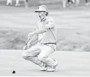  ?? Charles Rex Arbogast / Associated Press ?? Brandt Snedeker’s opening-round 63 that leads the BMWChampio­nship could have been a 9-under-par 62 if this birdie putt on No. 8 had found the cup.