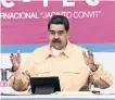  ??  ?? Celebra diálogo.
Nicolás Maduro se dijo satisfecho con retomar el diálogo con la oposición, pero criticó algunos temas.