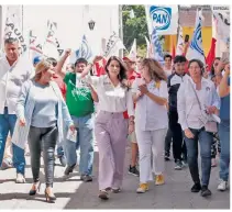  ?? ESPECIAL ?? HARO. La candidata caminó los municipios de la zona Norte acompañada por militantes y simpatizan­tes del frente.