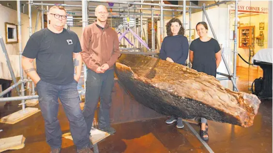  ?? Photo / Supplied ?? Wellington mount maker Dennis Feaver (left), AG Industrial Taupo engineer Morgan Tunnicliff­e, Auckland conservato­r Rose Evans and Taupō Museum displays officer Piata Winitana-Murray during the waka restoratio­n project.