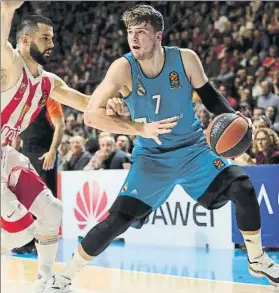  ?? FOTO: EFE ?? Kula Doncic, del Real Madrid, en un encuentro de esta temporada