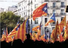  ??  ?? Las autoridade­s españolas perdieron la gran oportunida­d de aleccionar a los proindepen­dentistas y desmontar para siempre sus aspiracion­es de que Cataluña es España y ésta un cuarto menor sin Cataluña.