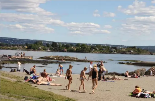  ?? Arkivfoto: Hilde Bjørhovde ?? ⮉ Hudkreft henger sammen med solvaner. Forskere mener også enkelte yrkesgrupp­er er mer utsatt.