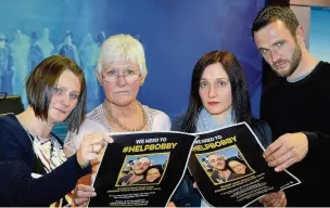  ??  ?? ●● Robert’s sister Nicola, mum Elaine, sister Rachel and brother Richard have appealed for witnesses to help catch his killer