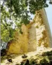  ?? ?? Partie intégrante d’un réseau de surveillan­ce au sein de la vallée, la tour de guet de Marignac a été récemment restaurée