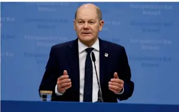  ?? FOTO: OMAR HAVANA/AP ?? Bundeskanz­ler Olaf Scholz (SPD) plant, die militärisc­he Unterstütz­ung der Ukraine mit Zinsgewinn­en aus eingefrore­nem russischem Vermögen zu finanziere­n.