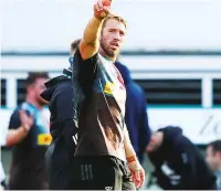  ??  ?? Winner: Quins captain Chris Robshaw bids farewell