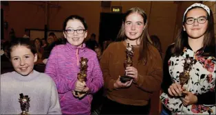  ??  ?? NEAR LEFT: Abbie Linehan, Tara Kelleher, Anna Lehane and Nicola Buckley represente­d Rathcoole NS to take runner-up place in the senior category
FAR LEFT: Millstreet’s Meabh Casey, Anna Buckley, Saoirse Kiely and Catherine Lehane delighted to land third place in the senior category