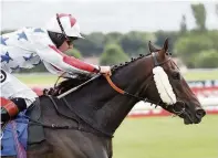  ??  ?? Top Beautiful Stranger and Tom Queally cross the line at Ayr on Monday Below Cymraeg Bounty wins at 13/ 2