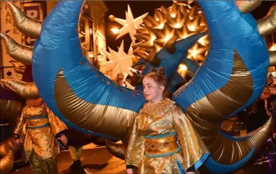  ??  ?? Glitz and glamour at the Frostival Parade.
Photos: Ken Finegan\Newspics