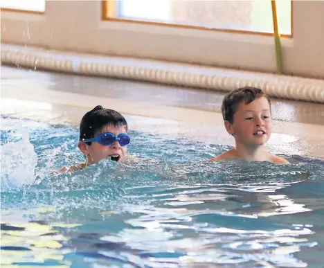  ?? ?? Pooling together Around 70,000 children across Scotland will be offered the lessons during this year’s Drowning Prevention Week