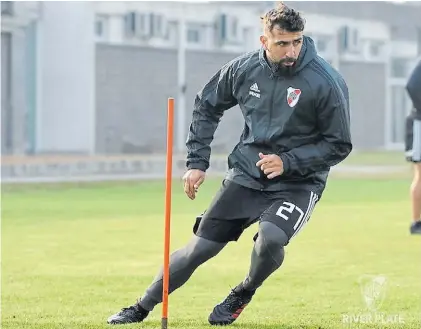  ??  ?? Con suspenso. La presencia de Lucas Pratto se definirá cerca del partido. Viene de una fisura en el sacro.