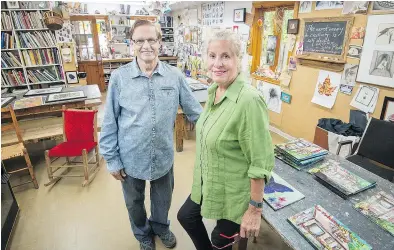  ?? PETER McCABE ?? Artist Renate Heidersdor­f, right, seen with husband Erik Graf, has taught thousands of students during her school’s existence. It is celebratin­g with a reunion and open house June 17-18.