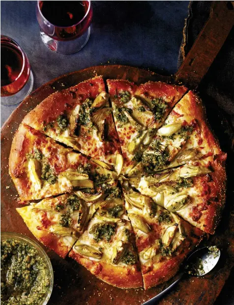  ?? SARA REMINGTON ?? Serve a California Grenache or Grenache/Syrah/Mourvèdre blend with this addictive pizza.