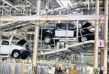  ?? PHOTO: SIMPHIWE MBOKAZI ?? A Toyota production line in Durban. Automotive industry executives announced last week that the seven original equipment manufactur­ers in the country had plans for the creation of a transforma­tion fund.