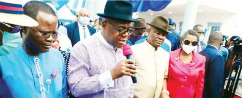  ??  ?? Speaker, Rivers State House of Assembly, Hon. Ikuinyi- Owaji Ibani ( left); former Deputy Speaker, House of Representa­tives, Hon. Austin Opara; Rivers State Governor, Nyesom Wike and his deputy, Mrs. Ipalibo Harry- Banigo during the inaugurati­on of Ibani’s official residence at old GRA, Port Harcourt… yesterday.