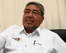  ?? — Bernama ?? High odds: Ahmad Bashah predicts that Kedah Barisan will win 30 of the 36 state seats.