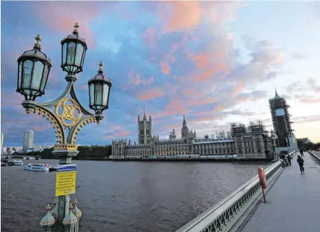  ?? FOTO: ISABEL INFANTES ?? Der Palace of Westminste­r in London: Zum Jahresende soll der Austritt aus dem EU-Binnenmark­t endgültig vollzogen werden.