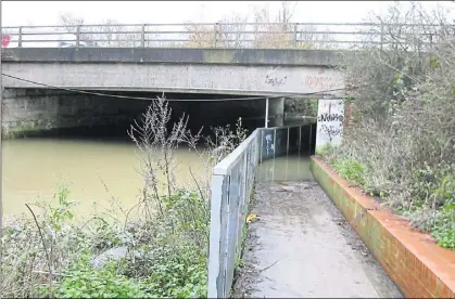  ?? ?? This underpass beneath the M20 has flooded for years, as seen here in December 2009