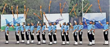  ?? — S. SURENDER REDDY ?? Graduate cadets exhibiting their feats during the Combined Graduation Parade at the Air Force Academy in Dundigal on Sunday.