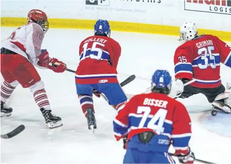  ?? BOB TYMCZYSZYN/STANDARD STAFF ?? The Welland Junior Canadians take on the St. Catharines Falcons in this file photo from earlier this season.