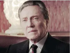  ?? KEITH BERNSTEIN/Warner Bros. ?? Christophe­r Walken brings Jersey Boys to life in his moments
playing Gyp DeCarlo, a New Jersey mobster.