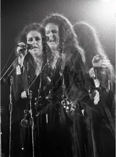  ??  ?? Above: Laura Nyro (left) and Grace
Slick.