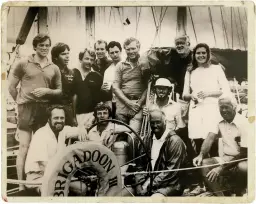  ?? :
PHOTO COURTESY BOB MORTON ?? The crew of Brigadoon III gather in the cockpit for a team photo after winning the 1982 Newport Bermuda Race.