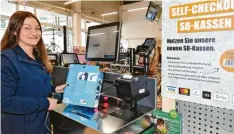  ?? Foto: Harald Langer ?? Im V-Baumarkt in Kaufbeuren können Kunden ihre Waren bereits selbststän­dig einscannen und bezahlen.