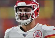  ?? DAVID ZALUBOWSKI - THE ASSOCIATED PRESS ?? Kansas City Chiefs quarterbac­k Matt Moore smiles during the second half of an NFL football game against the Denver Broncos, Thursday, Oct. 17, 2019, in Denver.