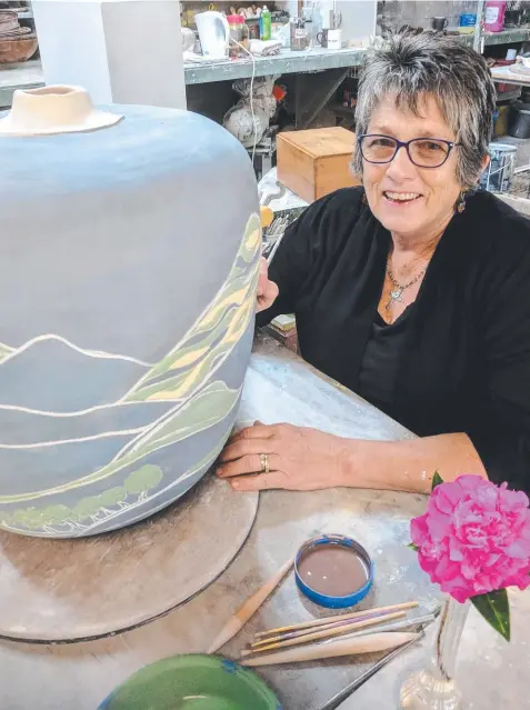  ??  ?? MEANING WITHIN: Malanda ceramic artist Annette Tranter is exhibiting a collection of ceramic artworks called 'Promise Keepers' on the Tablelands.