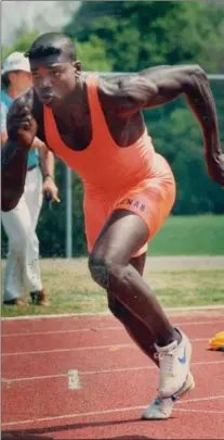  ?? HAMILTON SPECTATOR FILE PHOTO ?? Graham, showing the power and form that made him an Olympian, in a May 1991 file photo competing for MacNab.