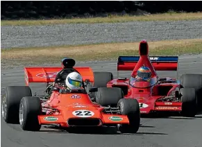  ?? PHOTO: EUAN CAMERON. ?? LeRoy Stevenson in a Leda LT27 Formula 5000 car leads Ken Smith at a recent event.