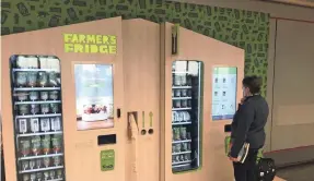  ?? DAWN GILBERTSON/USA TODAY ?? Farmer’s Fridge sells salads in a jar and other healthful fare from vending machines at airports in Chicago and Indianapol­is.