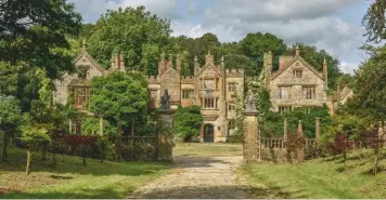  ??  ?? An Elizabetha­n jewel waiting to be brought back to life: Parnham House in Dorset