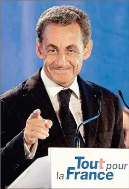  ??  ?? Sarkozy hat den Präsidents­chaftswahl­kampf an sich gerissen