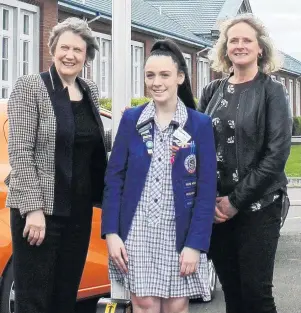 ?? PHOTO: SUPPLIED ?? Former New Zealand prime minister and United Nations developmen­t programme leader Helen Clark with Southland Girls’ High School pupil Molly Hayward (17) and Labour MP Liz Craig during Ms Clark’s visit to Invercargi­ll yesterday.