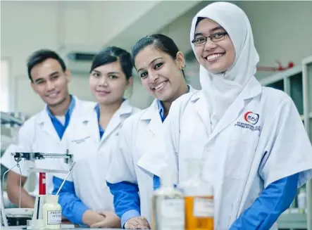  ??  ?? Students at KPJ Healthcare University College’s School of Pharmacy are nurtured profession­ally through classes, practical training and research.