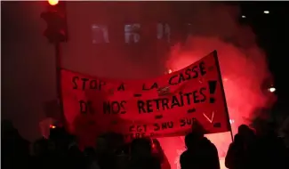  ?? ?? Streiks und Proteste in Frankreich - gegen die Rentenrefo­rm